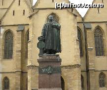 [P07] Statuia episcopului Teutsch. » foto by georgiana
 - 
<span class="allrVoted glyphicon glyphicon-heart hidden" id="av156386"></span>
<a class="m-l-10 hidden" id="sv156386" onclick="voting_Foto_DelVot(,156386,3936)" role="button">șterge vot <span class="glyphicon glyphicon-remove"></span></a>
<a id="v9156386" class=" c-red"  onclick="voting_Foto_SetVot(156386)" role="button"><span class="glyphicon glyphicon-heart-empty"></span> <b>LIKE</b> = Votează poza</a> <img class="hidden"  id="f156386W9" src="/imagini/loader.gif" border="0" /><span class="AjErrMes hidden" id="e156386ErM"></span>