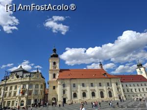 [P35] Piața Mare » foto by Carmen Ion
 - 
<span class="allrVoted glyphicon glyphicon-heart hidden" id="av1513612"></span>
<a class="m-l-10 hidden" id="sv1513612" onclick="voting_Foto_DelVot(,1513612,3936)" role="button">șterge vot <span class="glyphicon glyphicon-remove"></span></a>
<a id="v91513612" class=" c-red"  onclick="voting_Foto_SetVot(1513612)" role="button"><span class="glyphicon glyphicon-heart-empty"></span> <b>LIKE</b> = Votează poza</a> <img class="hidden"  id="f1513612W9" src="/imagini/loader.gif" border="0" /><span class="AjErrMes hidden" id="e1513612ErM"></span>