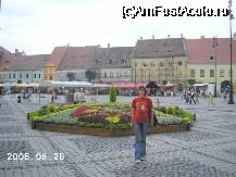 [P05] Piaţa Mare a Sibiului. Vedere spre latura sud-estică » foto by Costi
 - 
<span class="allrVoted glyphicon glyphicon-heart hidden" id="av35222"></span>
<a class="m-l-10 hidden" id="sv35222" onclick="voting_Foto_DelVot(,35222,3936)" role="button">șterge vot <span class="glyphicon glyphicon-remove"></span></a>
<a id="v935222" class=" c-red"  onclick="voting_Foto_SetVot(35222)" role="button"><span class="glyphicon glyphicon-heart-empty"></span> <b>LIKE</b> = Votează poza</a> <img class="hidden"  id="f35222W9" src="/imagini/loader.gif" border="0" /><span class="AjErrMes hidden" id="e35222ErM"></span>