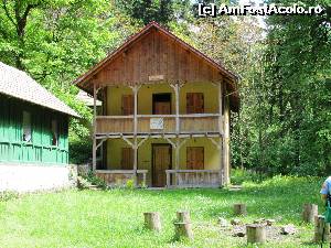 [P05] Cabana Susara (fosta statie seismologica)  » foto by Testosu'
 - 
<span class="allrVoted glyphicon glyphicon-heart hidden" id="av518927"></span>
<a class="m-l-10 hidden" id="sv518927" onclick="voting_Foto_DelVot(,518927,3939)" role="button">șterge vot <span class="glyphicon glyphicon-remove"></span></a>
<a id="v9518927" class=" c-red"  onclick="voting_Foto_SetVot(518927)" role="button"><span class="glyphicon glyphicon-heart-empty"></span> <b>LIKE</b> = Votează poza</a> <img class="hidden"  id="f518927W9" src="/imagini/loader.gif" border="0" /><span class="AjErrMes hidden" id="e518927ErM"></span>