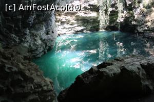 [P39] Parcul Național Cheile Nerei-Beușnița, Lacul Dracului cu fenomenala lui culoare, albastru – verzuie, nu mă pot despărți de el... » foto by mprofeanu
 - 
<span class="allrVoted glyphicon glyphicon-heart hidden" id="av1186920"></span>
<a class="m-l-10 hidden" id="sv1186920" onclick="voting_Foto_DelVot(,1186920,3939)" role="button">șterge vot <span class="glyphicon glyphicon-remove"></span></a>
<a id="v91186920" class=" c-red"  onclick="voting_Foto_SetVot(1186920)" role="button"><span class="glyphicon glyphicon-heart-empty"></span> <b>LIKE</b> = Votează poza</a> <img class="hidden"  id="f1186920W9" src="/imagini/loader.gif" border="0" /><span class="AjErrMes hidden" id="e1186920ErM"></span>