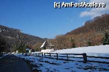 [P08] AJUNGEM  LA CAPATUL LINIEI SI LASAM MASINA, DE  AICI O LUAM LA PICIOR ,SUNTEM LA PASTRAVARIE(SI CANTON) » foto by mariana
 - 
<span class="allrVoted glyphicon glyphicon-heart hidden" id="av54433"></span>
<a class="m-l-10 hidden" id="sv54433" onclick="voting_Foto_DelVot(,54433,3939)" role="button">șterge vot <span class="glyphicon glyphicon-remove"></span></a>
<a id="v954433" class=" c-red"  onclick="voting_Foto_SetVot(54433)" role="button"><span class="glyphicon glyphicon-heart-empty"></span> <b>LIKE</b> = Votează poza</a> <img class="hidden"  id="f54433W9" src="/imagini/loader.gif" border="0" /><span class="AjErrMes hidden" id="e54433ErM"></span>