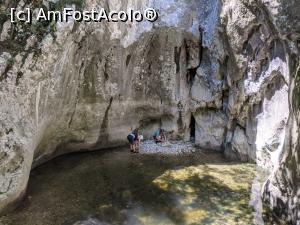 [P64] Rafting pe Nera, una din opriri. » foto by Aurici
 - 
<span class="allrVoted glyphicon glyphicon-heart hidden" id="av1186739"></span>
<a class="m-l-10 hidden" id="sv1186739" onclick="voting_Foto_DelVot(,1186739,3939)" role="button">șterge vot <span class="glyphicon glyphicon-remove"></span></a>
<a id="v91186739" class=" c-red"  onclick="voting_Foto_SetVot(1186739)" role="button"><span class="glyphicon glyphicon-heart-empty"></span> <b>LIKE</b> = Votează poza</a> <img class="hidden"  id="f1186739W9" src="/imagini/loader.gif" border="0" /><span class="AjErrMes hidden" id="e1186739ErM"></span>