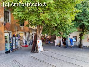 [P06] Labin; în față, micul Centru Infoturistic » foto by crismis
 - 
<span class="allrVoted glyphicon glyphicon-heart hidden" id="av1347105"></span>
<a class="m-l-10 hidden" id="sv1347105" onclick="voting_Foto_DelVot(,1347105,3940)" role="button">șterge vot <span class="glyphicon glyphicon-remove"></span></a>
<a id="v91347105" class=" c-red"  onclick="voting_Foto_SetVot(1347105)" role="button"><span class="glyphicon glyphicon-heart-empty"></span> <b>LIKE</b> = Votează poza</a> <img class="hidden"  id="f1347105W9" src="/imagini/loader.gif" border="0" /><span class="AjErrMes hidden" id="e1347105ErM"></span>