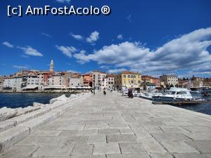 [P19] Rovinj văzut de pe dig » foto by crismis
 - 
<span class="allrVoted glyphicon glyphicon-heart hidden" id="av1351695"></span>
<a class="m-l-10 hidden" id="sv1351695" onclick="voting_Foto_DelVot(,1351695,3940)" role="button">șterge vot <span class="glyphicon glyphicon-remove"></span></a>
<a id="v91351695" class=" c-red"  onclick="voting_Foto_SetVot(1351695)" role="button"><span class="glyphicon glyphicon-heart-empty"></span> <b>LIKE</b> = Votează poza</a> <img class="hidden"  id="f1351695W9" src="/imagini/loader.gif" border="0" /><span class="AjErrMes hidden" id="e1351695ErM"></span>