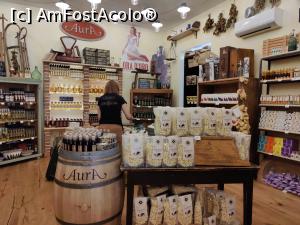 [P07] Novigrad/Cittanova; „Aura” e distilerie istriană, adevărat brand local » foto by crismis
 - 
<span class="allrVoted glyphicon glyphicon-heart hidden" id="av1352429"></span>
<a class="m-l-10 hidden" id="sv1352429" onclick="voting_Foto_DelVot(,1352429,3940)" role="button">șterge vot <span class="glyphicon glyphicon-remove"></span></a>
<a id="v91352429" class=" c-red"  onclick="voting_Foto_SetVot(1352429)" role="button"><span class="glyphicon glyphicon-heart-empty"></span> <b>LIKE</b> = Votează poza</a> <img class="hidden"  id="f1352429W9" src="/imagini/loader.gif" border="0" /><span class="AjErrMes hidden" id="e1352429ErM"></span>