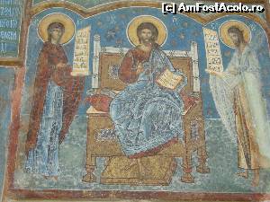[P15] Pictură aflată deasupra ușii de intrare în lăcașul de cult.  » foto by Floryn81
 - 
<span class="allrVoted glyphicon glyphicon-heart hidden" id="av566936"></span>
<a class="m-l-10 hidden" id="sv566936" onclick="voting_Foto_DelVot(,566936,3950)" role="button">șterge vot <span class="glyphicon glyphicon-remove"></span></a>
<a id="v9566936" class=" c-red"  onclick="voting_Foto_SetVot(566936)" role="button"><span class="glyphicon glyphicon-heart-empty"></span> <b>LIKE</b> = Votează poza</a> <img class="hidden"  id="f566936W9" src="/imagini/loader.gif" border="0" /><span class="AjErrMes hidden" id="e566936ErM"></span>