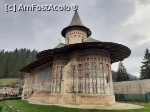 [P02] Biserica Voroneț » foto by adso
 - 
<span class="allrVoted glyphicon glyphicon-heart hidden" id="av1481817"></span>
<a class="m-l-10 hidden" id="sv1481817" onclick="voting_Foto_DelVot(,1481817,3950)" role="button">șterge vot <span class="glyphicon glyphicon-remove"></span></a>
<a id="v91481817" class=" c-red"  onclick="voting_Foto_SetVot(1481817)" role="button"><span class="glyphicon glyphicon-heart-empty"></span> <b>LIKE</b> = Votează poza</a> <img class="hidden"  id="f1481817W9" src="/imagini/loader.gif" border="0" /><span class="AjErrMes hidden" id="e1481817ErM"></span>