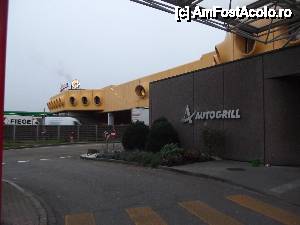 [P01] Popasul de care v-am povestit in text. Se poate accesa din ambele sensuri de mers. Este asemanator unui pod peste autostrada.  » foto by Michaell
 - 
<span class="allrVoted glyphicon glyphicon-heart hidden" id="av479368"></span>
<a class="m-l-10 hidden" id="sv479368" onclick="voting_Foto_DelVot(,479368,3962)" role="button">șterge vot <span class="glyphicon glyphicon-remove"></span></a>
<a id="v9479368" class=" c-red"  onclick="voting_Foto_SetVot(479368)" role="button"><span class="glyphicon glyphicon-heart-empty"></span> <b>LIKE</b> = Votează poza</a> <img class="hidden"  id="f479368W9" src="/imagini/loader.gif" border="0" /><span class="AjErrMes hidden" id="e479368ErM"></span>