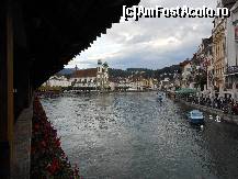 [P15] Luzern - Jesuitenkirche văzută de pe Kapellbrücke.  » foto by iulianic
 - 
<span class="allrVoted glyphicon glyphicon-heart hidden" id="av418356"></span>
<a class="m-l-10 hidden" id="sv418356" onclick="voting_Foto_DelVot(,418356,3962)" role="button">șterge vot <span class="glyphicon glyphicon-remove"></span></a>
<a id="v9418356" class=" c-red"  onclick="voting_Foto_SetVot(418356)" role="button"><span class="glyphicon glyphicon-heart-empty"></span> <b>LIKE</b> = Votează poza</a> <img class="hidden"  id="f418356W9" src="/imagini/loader.gif" border="0" /><span class="AjErrMes hidden" id="e418356ErM"></span>