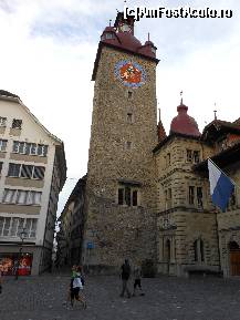 [P06] Luzern - Rathaus şi turnul cu ceas.  » foto by iulianic
 - 
<span class="allrVoted glyphicon glyphicon-heart hidden" id="av418338"></span>
<a class="m-l-10 hidden" id="sv418338" onclick="voting_Foto_DelVot(,418338,3962)" role="button">șterge vot <span class="glyphicon glyphicon-remove"></span></a>
<a id="v9418338" class=" c-red"  onclick="voting_Foto_SetVot(418338)" role="button"><span class="glyphicon glyphicon-heart-empty"></span> <b>LIKE</b> = Votează poza</a> <img class="hidden"  id="f418338W9" src="/imagini/loader.gif" border="0" /><span class="AjErrMes hidden" id="e418338ErM"></span>