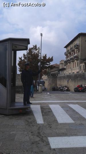 [P06] politista trecere pietoni...  » foto by Gabryel1972
 - 
<span class="allrVoted glyphicon glyphicon-heart hidden" id="av794573"></span>
<a class="m-l-10 hidden" id="sv794573" onclick="voting_Foto_DelVot(,794573,3963)" role="button">șterge vot <span class="glyphicon glyphicon-remove"></span></a>
<a id="v9794573" class=" c-red"  onclick="voting_Foto_SetVot(794573)" role="button"><span class="glyphicon glyphicon-heart-empty"></span> <b>LIKE</b> = Votează poza</a> <img class="hidden"  id="f794573W9" src="/imagini/loader.gif" border="0" /><span class="AjErrMes hidden" id="e794573ErM"></span>