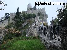 [P35] San Marino,străbătând Passo della Strenge(Pasul Vrăjitoarelor)către primul turn,Guaita » foto by mariana.olaru
 - 
<span class="allrVoted glyphicon glyphicon-heart hidden" id="av317296"></span>
<a class="m-l-10 hidden" id="sv317296" onclick="voting_Foto_DelVot(,317296,3963)" role="button">șterge vot <span class="glyphicon glyphicon-remove"></span></a>
<a id="v9317296" class=" c-red"  onclick="voting_Foto_SetVot(317296)" role="button"><span class="glyphicon glyphicon-heart-empty"></span> <b>LIKE</b> = Votează poza</a> <img class="hidden"  id="f317296W9" src="/imagini/loader.gif" border="0" /><span class="AjErrMes hidden" id="e317296ErM"></span>