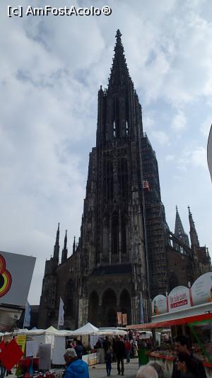 [P07] Ulmer Minster și târgul de Paști din piața alăturată » foto by Dragoș_MD
 - 
<span class="allrVoted glyphicon glyphicon-heart hidden" id="av943499"></span>
<a class="m-l-10 hidden" id="sv943499" onclick="voting_Foto_DelVot(,943499,3969)" role="button">șterge vot <span class="glyphicon glyphicon-remove"></span></a>
<a id="v9943499" class=" c-red"  onclick="voting_Foto_SetVot(943499)" role="button"><span class="glyphicon glyphicon-heart-empty"></span> <b>LIKE</b> = Votează poza</a> <img class="hidden"  id="f943499W9" src="/imagini/loader.gif" border="0" /><span class="AjErrMes hidden" id="e943499ErM"></span>