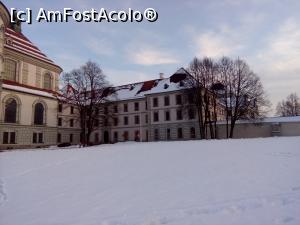 [P18] Manastirea Kloster Ottobeuren » foto by GabrielaG
 - 
<span class="allrVoted glyphicon glyphicon-heart hidden" id="av744192"></span>
<a class="m-l-10 hidden" id="sv744192" onclick="voting_Foto_DelVot(,744192,3969)" role="button">șterge vot <span class="glyphicon glyphicon-remove"></span></a>
<a id="v9744192" class=" c-red"  onclick="voting_Foto_SetVot(744192)" role="button"><span class="glyphicon glyphicon-heart-empty"></span> <b>LIKE</b> = Votează poza</a> <img class="hidden"  id="f744192W9" src="/imagini/loader.gif" border="0" /><span class="AjErrMes hidden" id="e744192ErM"></span>