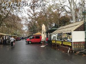 [P34] Pregătiri pentru târgul de Crăciun din fața primăriei » foto by krisstinna
 - 
<span class="allrVoted glyphicon glyphicon-heart hidden" id="av1132556"></span>
<a class="m-l-10 hidden" id="sv1132556" onclick="voting_Foto_DelVot(,1132556,3970)" role="button">șterge vot <span class="glyphicon glyphicon-remove"></span></a>
<a id="v91132556" class=" c-red"  onclick="voting_Foto_SetVot(1132556)" role="button"><span class="glyphicon glyphicon-heart-empty"></span> <b>LIKE</b> = Votează poza</a> <img class="hidden"  id="f1132556W9" src="/imagini/loader.gif" border="0" /><span class="AjErrMes hidden" id="e1132556ErM"></span>