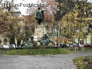 [P35] Parc în fața primăriei » foto by krisstinna
 - 
<span class="allrVoted glyphicon glyphicon-heart hidden" id="av1132557"></span>
<a class="m-l-10 hidden" id="sv1132557" onclick="voting_Foto_DelVot(,1132557,3970)" role="button">șterge vot <span class="glyphicon glyphicon-remove"></span></a>
<a id="v91132557" class=" c-red"  onclick="voting_Foto_SetVot(1132557)" role="button"><span class="glyphicon glyphicon-heart-empty"></span> <b>LIKE</b> = Votează poza</a> <img class="hidden"  id="f1132557W9" src="/imagini/loader.gif" border="0" /><span class="AjErrMes hidden" id="e1132557ErM"></span>