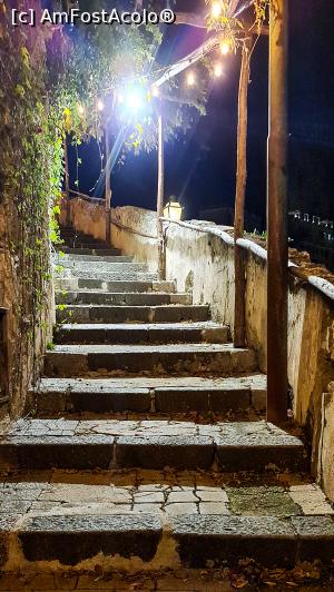 [P18] Drumul cu scari din Amalfi » foto by alxmst
 - 
<span class="allrVoted glyphicon glyphicon-heart hidden" id="av1331068"></span>
<a class="m-l-10 hidden" id="sv1331068" onclick="voting_Foto_DelVot(,1331068,3976)" role="button">șterge vot <span class="glyphicon glyphicon-remove"></span></a>
<a id="v91331068" class=" c-red"  onclick="voting_Foto_SetVot(1331068)" role="button"><span class="glyphicon glyphicon-heart-empty"></span> <b>LIKE</b> = Votează poza</a> <img class="hidden"  id="f1331068W9" src="/imagini/loader.gif" border="0" /><span class="AjErrMes hidden" id="e1331068ErM"></span>