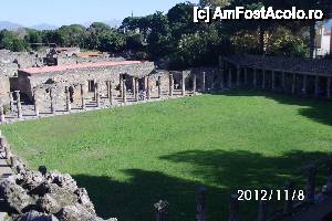 [P08] asa erau trecerile de pietoni la vremea imparatilor..ei nu aveau inca masini cu garda joasa ...asta este clar. » foto by roth
 - 
<span class="allrVoted glyphicon glyphicon-heart hidden" id="av433718"></span>
<a class="m-l-10 hidden" id="sv433718" onclick="voting_Foto_DelVot(,433718,3976)" role="button">șterge vot <span class="glyphicon glyphicon-remove"></span></a>
<a id="v9433718" class=" c-red"  onclick="voting_Foto_SetVot(433718)" role="button"><span class="glyphicon glyphicon-heart-empty"></span> <b>LIKE</b> = Votează poza</a> <img class="hidden"  id="f433718W9" src="/imagini/loader.gif" border="0" /><span class="AjErrMes hidden" id="e433718ErM"></span>