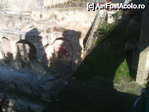 [P19] aici se poate vedea cat de jos sunt fostele cladiri gasite din gresala la forarea unui put.  » foto by roth
 - 
<span class="allrVoted glyphicon glyphicon-heart hidden" id="av434587"></span>
<a class="m-l-10 hidden" id="sv434587" onclick="voting_Foto_DelVot(,434587,3976)" role="button">șterge vot <span class="glyphicon glyphicon-remove"></span></a>
<a id="v9434587" class=" c-red"  onclick="voting_Foto_SetVot(434587)" role="button"><span class="glyphicon glyphicon-heart-empty"></span> <b>LIKE</b> = Votează poza</a> <img class="hidden"  id="f434587W9" src="/imagini/loader.gif" border="0" /><span class="AjErrMes hidden" id="e434587ErM"></span>