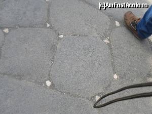 [P29] bucatelele mici de piatra alba care erau montate intre bucatile de piatra mari ale strazilor aveau un efect fosforescent asa incat la lumina lunei erau de mare ajutor calatorilor nocturni ai orasului » foto by amero
 - 
<span class="allrVoted glyphicon glyphicon-heart hidden" id="av575928"></span>
<a class="m-l-10 hidden" id="sv575928" onclick="voting_Foto_DelVot(,575928,3976)" role="button">șterge vot <span class="glyphicon glyphicon-remove"></span></a>
<a id="v9575928" class=" c-red"  onclick="voting_Foto_SetVot(575928)" role="button"><span class="glyphicon glyphicon-heart-empty"></span> <b>LIKE</b> = Votează poza</a> <img class="hidden"  id="f575928W9" src="/imagini/loader.gif" border="0" /><span class="AjErrMes hidden" id="e575928ErM"></span>