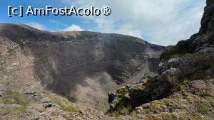 [P27] Vezuviu - marele con, cu fumarole » foto by Dragoș_MD
 - 
<span class="allrVoted glyphicon glyphicon-heart hidden" id="av1485792"></span>
<a class="m-l-10 hidden" id="sv1485792" onclick="voting_Foto_DelVot(,1485792,3976)" role="button">șterge vot <span class="glyphicon glyphicon-remove"></span></a>
<a id="v91485792" class=" c-red"  onclick="voting_Foto_SetVot(1485792)" role="button"><span class="glyphicon glyphicon-heart-empty"></span> <b>LIKE</b> = Votează poza</a> <img class="hidden"  id="f1485792W9" src="/imagini/loader.gif" border="0" /><span class="AjErrMes hidden" id="e1485792ErM"></span>
