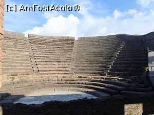 [P04] Pompeii - teatru » foto by Dragoș_MD
 - 
<span class="allrVoted glyphicon glyphicon-heart hidden" id="av1485769"></span>
<a class="m-l-10 hidden" id="sv1485769" onclick="voting_Foto_DelVot(,1485769,3976)" role="button">șterge vot <span class="glyphicon glyphicon-remove"></span></a>
<a id="v91485769" class=" c-red"  onclick="voting_Foto_SetVot(1485769)" role="button"><span class="glyphicon glyphicon-heart-empty"></span> <b>LIKE</b> = Votează poza</a> <img class="hidden"  id="f1485769W9" src="/imagini/loader.gif" border="0" /><span class="AjErrMes hidden" id="e1485769ErM"></span>