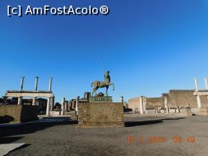 [P27] Statuia centaurului din zona forumului » foto by irinad
 - 
<span class="allrVoted glyphicon glyphicon-heart hidden" id="av1176194"></span>
<a class="m-l-10 hidden" id="sv1176194" onclick="voting_Foto_DelVot(,1176194,3976)" role="button">șterge vot <span class="glyphicon glyphicon-remove"></span></a>
<a id="v91176194" class=" c-red"  onclick="voting_Foto_SetVot(1176194)" role="button"><span class="glyphicon glyphicon-heart-empty"></span> <b>LIKE</b> = Votează poza</a> <img class="hidden"  id="f1176194W9" src="/imagini/loader.gif" border="0" /><span class="AjErrMes hidden" id="e1176194ErM"></span>