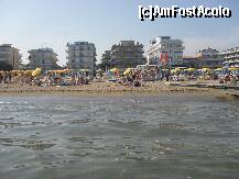 [P02] Lido di Jessolo-imagine din mare. » foto by georgiana
 - 
<span class="allrVoted glyphicon glyphicon-heart hidden" id="av266853"></span>
<a class="m-l-10 hidden" id="sv266853" onclick="voting_Foto_DelVot(,266853,3990)" role="button">șterge vot <span class="glyphicon glyphicon-remove"></span></a>
<a id="v9266853" class=" c-red"  onclick="voting_Foto_SetVot(266853)" role="button"><span class="glyphicon glyphicon-heart-empty"></span> <b>LIKE</b> = Votează poza</a> <img class="hidden"  id="f266853W9" src="/imagini/loader.gif" border="0" /><span class="AjErrMes hidden" id="e266853ErM"></span>