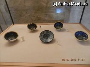 [P19] Vase de ceramica - la Castelul Svevo.  » foto by TraianS
 - 
<span class="allrVoted glyphicon glyphicon-heart hidden" id="av374575"></span>
<a class="m-l-10 hidden" id="sv374575" onclick="voting_Foto_DelVot(,374575,3993)" role="button">șterge vot <span class="glyphicon glyphicon-remove"></span></a>
<a id="v9374575" class=" c-red"  onclick="voting_Foto_SetVot(374575)" role="button"><span class="glyphicon glyphicon-heart-empty"></span> <b>LIKE</b> = Votează poza</a> <img class="hidden"  id="f374575W9" src="/imagini/loader.gif" border="0" /><span class="AjErrMes hidden" id="e374575ErM"></span>