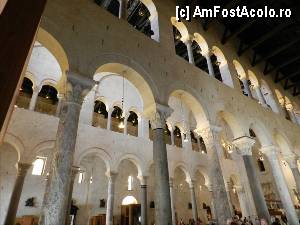 [P46] Interior Catedrala San Sabino.  » foto by TraianS
 - 
<span class="allrVoted glyphicon glyphicon-heart hidden" id="av374617"></span>
<a class="m-l-10 hidden" id="sv374617" onclick="voting_Foto_DelVot(,374617,3993)" role="button">șterge vot <span class="glyphicon glyphicon-remove"></span></a>
<a id="v9374617" class=" c-red"  onclick="voting_Foto_SetVot(374617)" role="button"><span class="glyphicon glyphicon-heart-empty"></span> <b>LIKE</b> = Votează poza</a> <img class="hidden"  id="f374617W9" src="/imagini/loader.gif" border="0" /><span class="AjErrMes hidden" id="e374617ErM"></span>