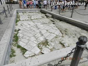 [P53] Vestigii romane in Piazza del Ferrarese.  » foto by TraianS
 - 
<span class="allrVoted glyphicon glyphicon-heart hidden" id="av374627"></span>
<a class="m-l-10 hidden" id="sv374627" onclick="voting_Foto_DelVot(,374627,3993)" role="button">șterge vot <span class="glyphicon glyphicon-remove"></span></a>
<a id="v9374627" class=" c-red"  onclick="voting_Foto_SetVot(374627)" role="button"><span class="glyphicon glyphicon-heart-empty"></span> <b>LIKE</b> = Votează poza</a> <img class="hidden"  id="f374627W9" src="/imagini/loader.gif" border="0" /><span class="AjErrMes hidden" id="e374627ErM"></span>