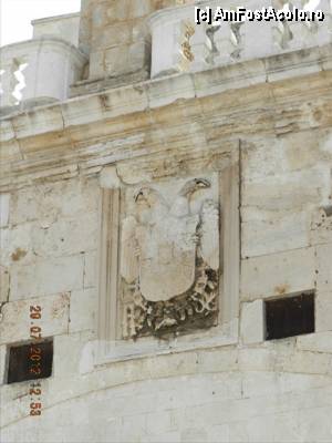 [P55] Insemne bizantine? Piazza Mercantile.  » foto by TraianS
 - 
<span class="allrVoted glyphicon glyphicon-heart hidden" id="av374629"></span>
<a class="m-l-10 hidden" id="sv374629" onclick="voting_Foto_DelVot(,374629,3993)" role="button">șterge vot <span class="glyphicon glyphicon-remove"></span></a>
<a id="v9374629" class=" c-red"  onclick="voting_Foto_SetVot(374629)" role="button"><span class="glyphicon glyphicon-heart-empty"></span> <b>LIKE</b> = Votează poza</a> <img class="hidden"  id="f374629W9" src="/imagini/loader.gif" border="0" /><span class="AjErrMes hidden" id="e374629ErM"></span>
