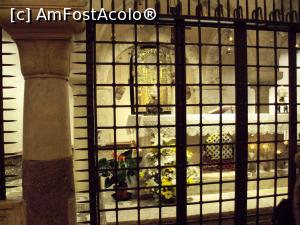 [P20] Basilica San Nicola - moastele Sfantului Nicolae.  » foto by Carmen Ion
 - 
<span class="allrVoted glyphicon glyphicon-heart hidden" id="av753506"></span>
<a class="m-l-10 hidden" id="sv753506" onclick="voting_Foto_DelVot(,753506,3993)" role="button">șterge vot <span class="glyphicon glyphicon-remove"></span></a>
<a id="v9753506" class=" c-red"  onclick="voting_Foto_SetVot(753506)" role="button"><span class="glyphicon glyphicon-heart-empty"></span> <b>LIKE</b> = Votează poza</a> <img class="hidden"  id="f753506W9" src="/imagini/loader.gif" border="0" /><span class="AjErrMes hidden" id="e753506ErM"></span>