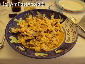 [P27] Orecchiette cu fructe de mare la Ristorante Al Pescatore da Onofrio.  » foto by Carmen Ion
 - 
<span class="allrVoted glyphicon glyphicon-heart hidden" id="av753525"></span>
<a class="m-l-10 hidden" id="sv753525" onclick="voting_Foto_DelVot(,753525,3993)" role="button">șterge vot <span class="glyphicon glyphicon-remove"></span></a>
<a id="v9753525" class=" c-red"  onclick="voting_Foto_SetVot(753525)" role="button"><span class="glyphicon glyphicon-heart-empty"></span> <b>LIKE</b> = Votează poza</a> <img class="hidden"  id="f753525W9" src="/imagini/loader.gif" border="0" /><span class="AjErrMes hidden" id="e753525ErM"></span>