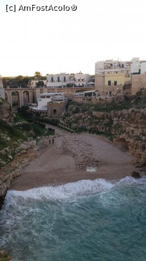 [P03] Polignano a Mare » foto by Chloe
 - 
<span class="allrVoted glyphicon glyphicon-heart hidden" id="av803662"></span>
<a class="m-l-10 hidden" id="sv803662" onclick="voting_Foto_DelVot(,803662,3993)" role="button">șterge vot <span class="glyphicon glyphicon-remove"></span></a>
<a id="v9803662" class=" c-red"  onclick="voting_Foto_SetVot(803662)" role="button"><span class="glyphicon glyphicon-heart-empty"></span> <b>LIKE</b> = Votează poza</a> <img class="hidden"  id="f803662W9" src="/imagini/loader.gif" border="0" /><span class="AjErrMes hidden" id="e803662ErM"></span>