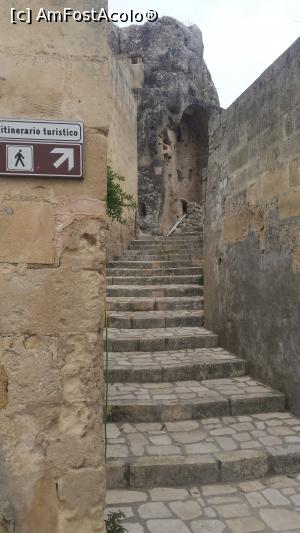 [P70] Sassi di Matera » foto by Chloe
 - 
<span class="allrVoted glyphicon glyphicon-heart hidden" id="av803729"></span>
<a class="m-l-10 hidden" id="sv803729" onclick="voting_Foto_DelVot(,803729,3993)" role="button">șterge vot <span class="glyphicon glyphicon-remove"></span></a>
<a id="v9803729" class=" c-red"  onclick="voting_Foto_SetVot(803729)" role="button"><span class="glyphicon glyphicon-heart-empty"></span> <b>LIKE</b> = Votează poza</a> <img class="hidden"  id="f803729W9" src="/imagini/loader.gif" border="0" /><span class="AjErrMes hidden" id="e803729ErM"></span>