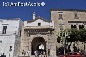 [P21] Polignano a Mare » foto by bogdanescu07
 - 
<span class="allrVoted glyphicon glyphicon-heart hidden" id="av892290"></span>
<a class="m-l-10 hidden" id="sv892290" onclick="voting_Foto_DelVot(,892290,3993)" role="button">șterge vot <span class="glyphicon glyphicon-remove"></span></a>
<a id="v9892290" class=" c-red"  onclick="voting_Foto_SetVot(892290)" role="button"><span class="glyphicon glyphicon-heart-empty"></span> <b>LIKE</b> = Votează poza</a> <img class="hidden"  id="f892290W9" src="/imagini/loader.gif" border="0" /><span class="AjErrMes hidden" id="e892290ErM"></span>