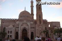 [P50] moschee , aici totul foarte curat si ingrijit » foto by guesswhoo*
 - 
<span class="allrVoted glyphicon glyphicon-heart hidden" id="av245756"></span>
<a class="m-l-10 hidden" id="sv245756" onclick="voting_Foto_DelVot(,245756,3997)" role="button">șterge vot <span class="glyphicon glyphicon-remove"></span></a>
<a id="v9245756" class=" c-red"  onclick="voting_Foto_SetVot(245756)" role="button"><span class="glyphicon glyphicon-heart-empty"></span> <b>LIKE</b> = Votează poza</a> <img class="hidden"  id="f245756W9" src="/imagini/loader.gif" border="0" /><span class="AjErrMes hidden" id="e245756ErM"></span>