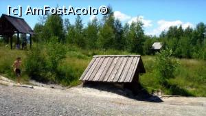 [P12] Căsuța mică din prim plan este mofeta. În stânga este bazinul ”mare”. Fotografie mai veche. Între timp s-a renovat totul.  » foto by Lucien
 - 
<span class="allrVoted glyphicon glyphicon-heart hidden" id="av803460"></span>
<a class="m-l-10 hidden" id="sv803460" onclick="voting_Foto_DelVot(,803460,3998)" role="button">șterge vot <span class="glyphicon glyphicon-remove"></span></a>
<a id="v9803460" class=" c-red"  onclick="voting_Foto_SetVot(803460)" role="button"><span class="glyphicon glyphicon-heart-empty"></span> <b>LIKE</b> = Votează poza</a> <img class="hidden"  id="f803460W9" src="/imagini/loader.gif" border="0" /><span class="AjErrMes hidden" id="e803460ErM"></span>