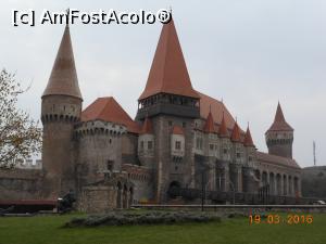 [P02] Castelul Corvinilor - Turnuri mai vechi și mai noi și multe decorațiuni gotice. » foto by iulianic
 - 
<span class="allrVoted glyphicon glyphicon-heart hidden" id="av771002"></span>
<a class="m-l-10 hidden" id="sv771002" onclick="voting_Foto_DelVot(,771002,4000)" role="button">șterge vot <span class="glyphicon glyphicon-remove"></span></a>
<a id="v9771002" class=" c-red"  onclick="voting_Foto_SetVot(771002)" role="button"><span class="glyphicon glyphicon-heart-empty"></span> <b>LIKE</b> = Votează poza</a> <img class="hidden"  id="f771002W9" src="/imagini/loader.gif" border="0" /><span class="AjErrMes hidden" id="e771002ErM"></span>