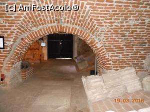 [P26] Castelul Corvinilor - Lapidariul.  » foto by iulianic
 - 
<span class="allrVoted glyphicon glyphicon-heart hidden" id="av771030"></span>
<a class="m-l-10 hidden" id="sv771030" onclick="voting_Foto_DelVot(,771030,4000)" role="button">șterge vot <span class="glyphicon glyphicon-remove"></span></a>
<a id="v9771030" class=" c-red"  onclick="voting_Foto_SetVot(771030)" role="button"><span class="glyphicon glyphicon-heart-empty"></span> <b>LIKE</b> = Votează poza</a> <img class="hidden"  id="f771030W9" src="/imagini/loader.gif" border="0" /><span class="AjErrMes hidden" id="e771030ErM"></span>