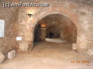 [P60] Castelul Corvinilor - În vechiul turn de poartă.  » foto by iulianic
 - 
<span class="allrVoted glyphicon glyphicon-heart hidden" id="av771070"></span>
<a class="m-l-10 hidden" id="sv771070" onclick="voting_Foto_DelVot(,771070,4000)" role="button">șterge vot <span class="glyphicon glyphicon-remove"></span></a>
<a id="v9771070" class=" c-red"  onclick="voting_Foto_SetVot(771070)" role="button"><span class="glyphicon glyphicon-heart-empty"></span> <b>LIKE</b> = Votează poza</a> <img class="hidden"  id="f771070W9" src="/imagini/loader.gif" border="0" /><span class="AjErrMes hidden" id="e771070ErM"></span>