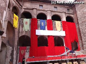 [P12] Curtea Castelului » foto by AleDia
 - 
<span class="allrVoted glyphicon glyphicon-heart hidden" id="av564173"></span>
<a class="m-l-10 hidden" id="sv564173" onclick="voting_Foto_DelVot(,564173,4000)" role="button">șterge vot <span class="glyphicon glyphicon-remove"></span></a>
<a id="v9564173" class=" c-red"  onclick="voting_Foto_SetVot(564173)" role="button"><span class="glyphicon glyphicon-heart-empty"></span> <b>LIKE</b> = Votează poza</a> <img class="hidden"  id="f564173W9" src="/imagini/loader.gif" border="0" /><span class="AjErrMes hidden" id="e564173ErM"></span>