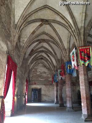 [P03] Sala tronului » foto by Adriana_B
 - 
<span class="allrVoted glyphicon glyphicon-heart hidden" id="av645686"></span>
<a class="m-l-10 hidden" id="sv645686" onclick="voting_Foto_DelVot(,645686,4000)" role="button">șterge vot <span class="glyphicon glyphicon-remove"></span></a>
<a id="v9645686" class=" c-red"  onclick="voting_Foto_SetVot(645686)" role="button"><span class="glyphicon glyphicon-heart-empty"></span> <b>LIKE</b> = Votează poza</a> <img class="hidden"  id="f645686W9" src="/imagini/loader.gif" border="0" /><span class="AjErrMes hidden" id="e645686ErM"></span>