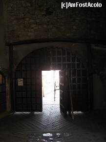 [P19] imagine din interior a portii castelului » foto by sandu.53
 - 
<span class="allrVoted glyphicon glyphicon-heart hidden" id="av158724"></span>
<a class="m-l-10 hidden" id="sv158724" onclick="voting_Foto_DelVot(,158724,4000)" role="button">șterge vot <span class="glyphicon glyphicon-remove"></span></a>
<a id="v9158724" class=" c-red"  onclick="voting_Foto_SetVot(158724)" role="button"><span class="glyphicon glyphicon-heart-empty"></span> <b>LIKE</b> = Votează poza</a> <img class="hidden"  id="f158724W9" src="/imagini/loader.gif" border="0" /><span class="AjErrMes hidden" id="e158724ErM"></span>