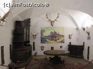 [P25] Expoziție cinegetică (pe jos se observă un covor țesut cu imaginea castelului) - Castelul Corvinilor. » foto by tata123 🔱
 - 
<span class="allrVoted glyphicon glyphicon-heart hidden" id="av741421"></span>
<a class="m-l-10 hidden" id="sv741421" onclick="voting_Foto_DelVot(,741421,4000)" role="button">șterge vot <span class="glyphicon glyphicon-remove"></span></a>
<a id="v9741421" class=" c-red"  onclick="voting_Foto_SetVot(741421)" role="button"><span class="glyphicon glyphicon-heart-empty"></span> <b>LIKE</b> = Votează poza</a> <img class="hidden"  id="f741421W9" src="/imagini/loader.gif" border="0" /><span class="AjErrMes hidden" id="e741421ErM"></span>