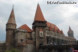 [P01] Castelul Corvinilor » foto by raly
 - 
<span class="allrVoted glyphicon glyphicon-heart hidden" id="av564827"></span>
<a class="m-l-10 hidden" id="sv564827" onclick="voting_Foto_DelVot(,564827,4000)" role="button">șterge vot <span class="glyphicon glyphicon-remove"></span></a>
<a id="v9564827" class=" c-red"  onclick="voting_Foto_SetVot(564827)" role="button"><span class="glyphicon glyphicon-heart-empty"></span> <b>LIKE</b> = Votează poza</a> <img class="hidden"  id="f564827W9" src="/imagini/loader.gif" border="0" /><span class="AjErrMes hidden" id="e564827ErM"></span>