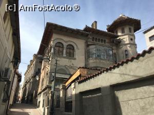 [P03] Casă de pe stradela Vânturilor » foto by Yersinia Pestis
 - 
<span class="allrVoted glyphicon glyphicon-heart hidden" id="av1421520"></span>
<a class="m-l-10 hidden" id="sv1421520" onclick="voting_Foto_DelVot(,1421520,4001)" role="button">șterge vot <span class="glyphicon glyphicon-remove"></span></a>
<a id="v91421520" class=" c-red"  onclick="voting_Foto_SetVot(1421520)" role="button"><span class="glyphicon glyphicon-heart-empty"></span> <b>LIKE</b> = Votează poza</a> <img class="hidden"  id="f1421520W9" src="/imagini/loader.gif" border="0" /><span class="AjErrMes hidden" id="e1421520ErM"></span>
