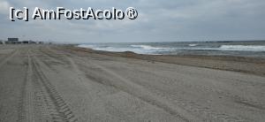 [P01] 01. Se tot aude la radio o melodie cu „o plajă veșnic goală”. » foto by msnd
 - 
<span class="allrVoted glyphicon glyphicon-heart hidden" id="av1523399"></span>
<a class="m-l-10 hidden" id="sv1523399" onclick="voting_Foto_DelVot(,1523399,4001)" role="button">șterge vot <span class="glyphicon glyphicon-remove"></span></a>
<a id="v91523399" class=" c-red"  onclick="voting_Foto_SetVot(1523399)" role="button"><span class="glyphicon glyphicon-heart-empty"></span> <b>LIKE</b> = Votează poza</a> <img class="hidden"  id="f1523399W9" src="/imagini/loader.gif" border="0" /><span class="AjErrMes hidden" id="e1523399ErM"></span>